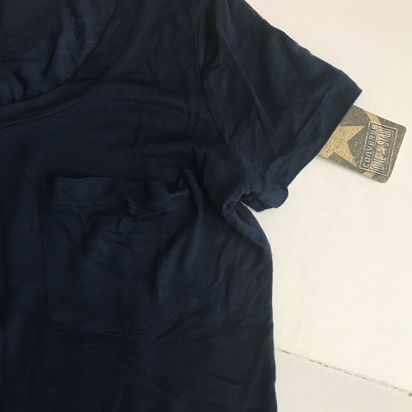 💙🤍👚CONVERSE 💙Navy Tee & 🤍White Ruffle Top NWT - Picture 7 of 10